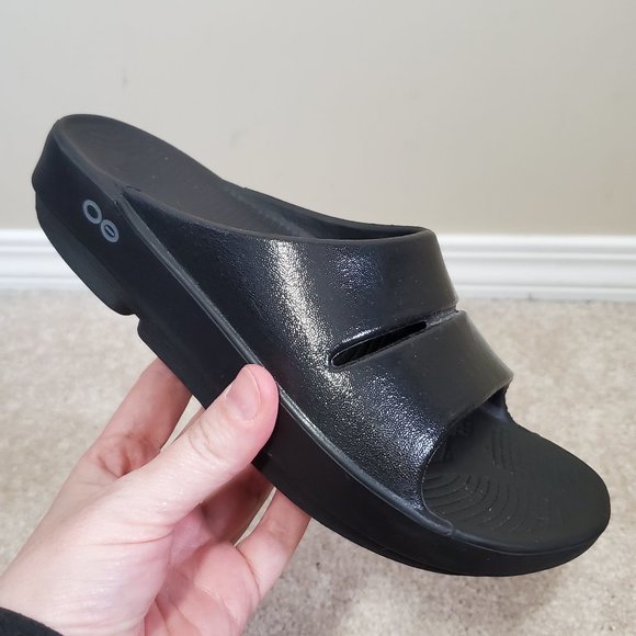 OOFOS | Shoes | Oofos 5 Womens Ooahh Luxe Oofoam Footbed Comfort Double  Strap Slide Sandals | Poshmark